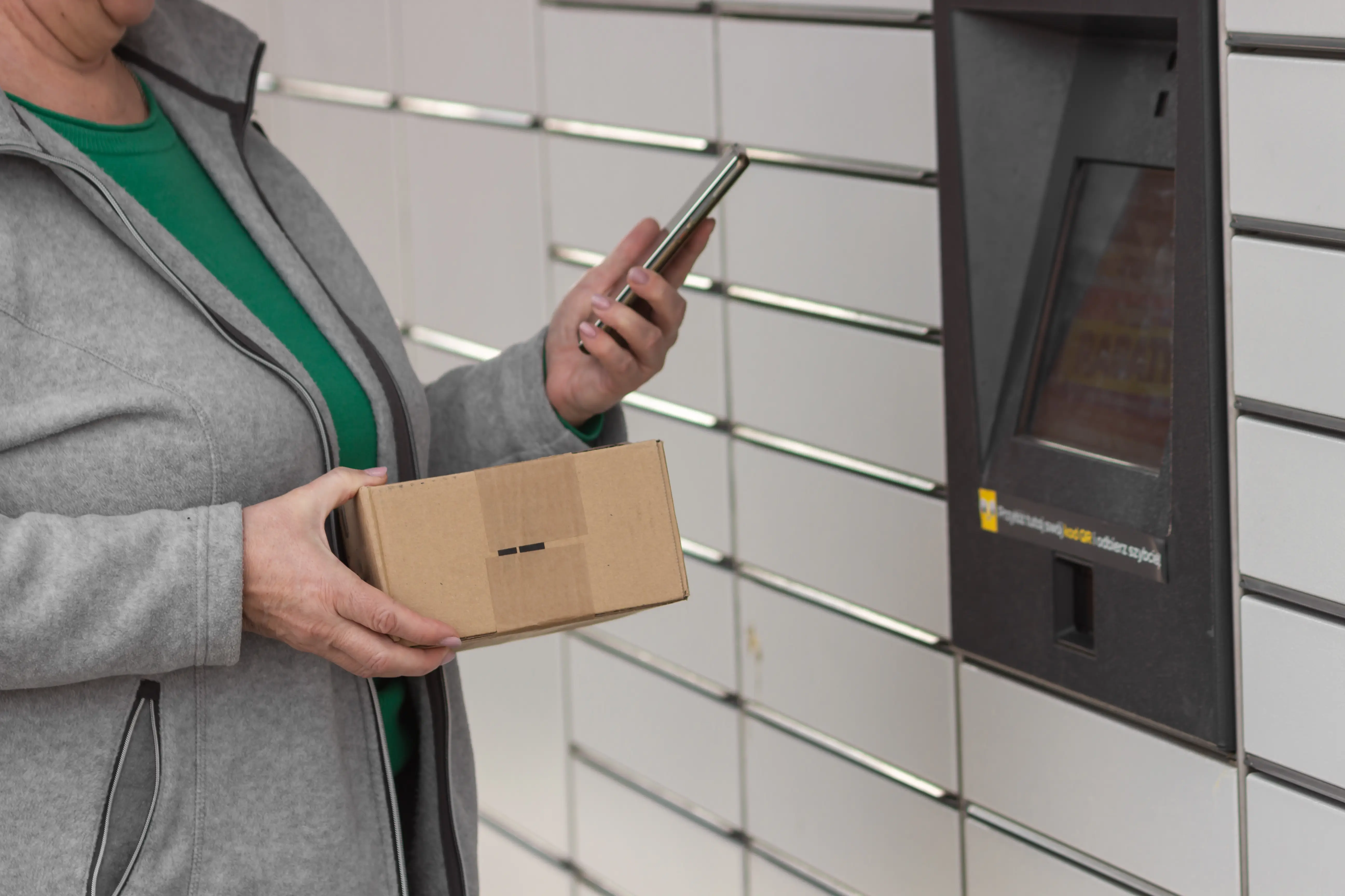Jak przekierować paczkę InPost w aplikacji: przewodnik krok po kroku i praktyczne wskazówki