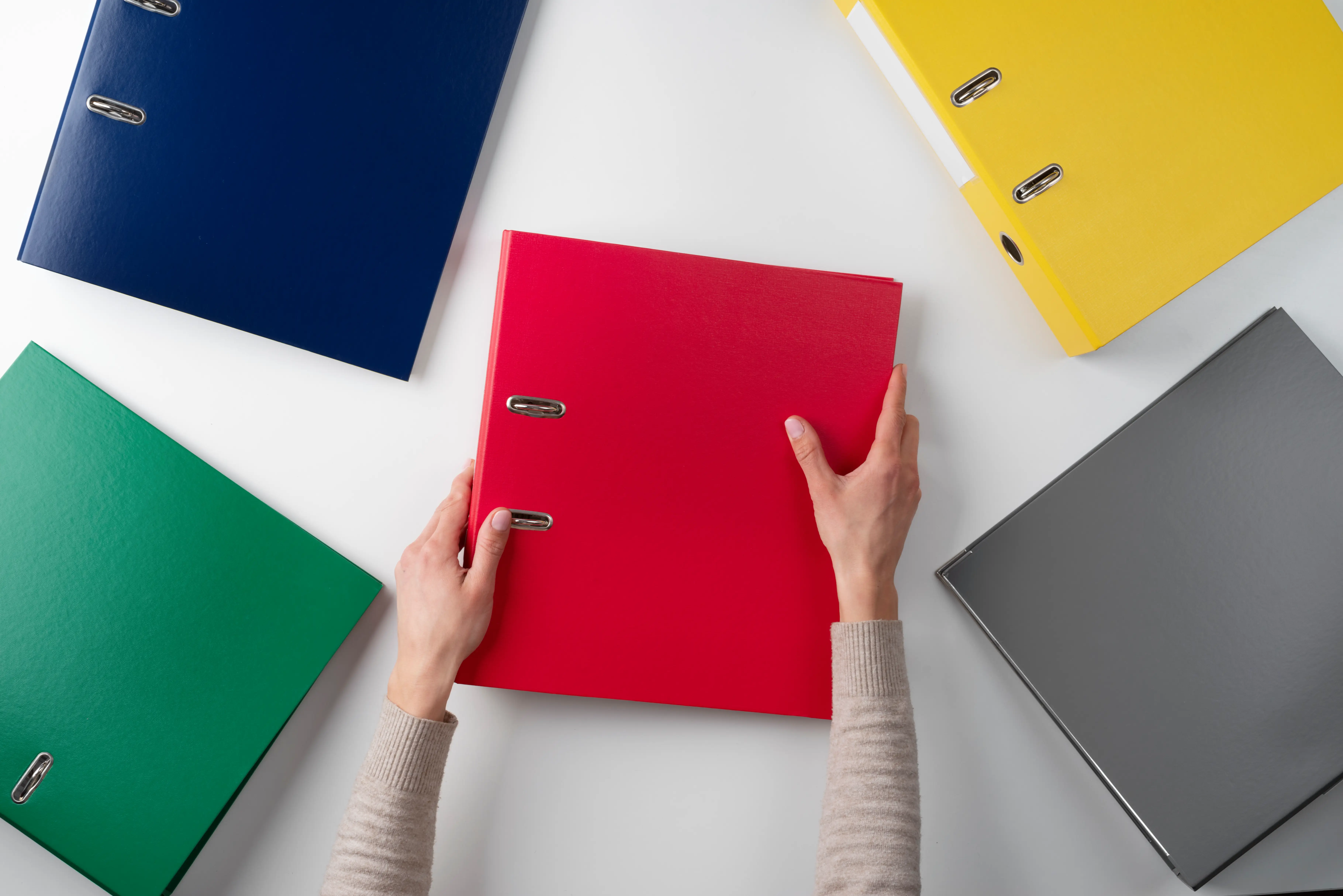 Jak zrobić organizer na dokumenty krok po kroku – praktyczny poradnik DIY